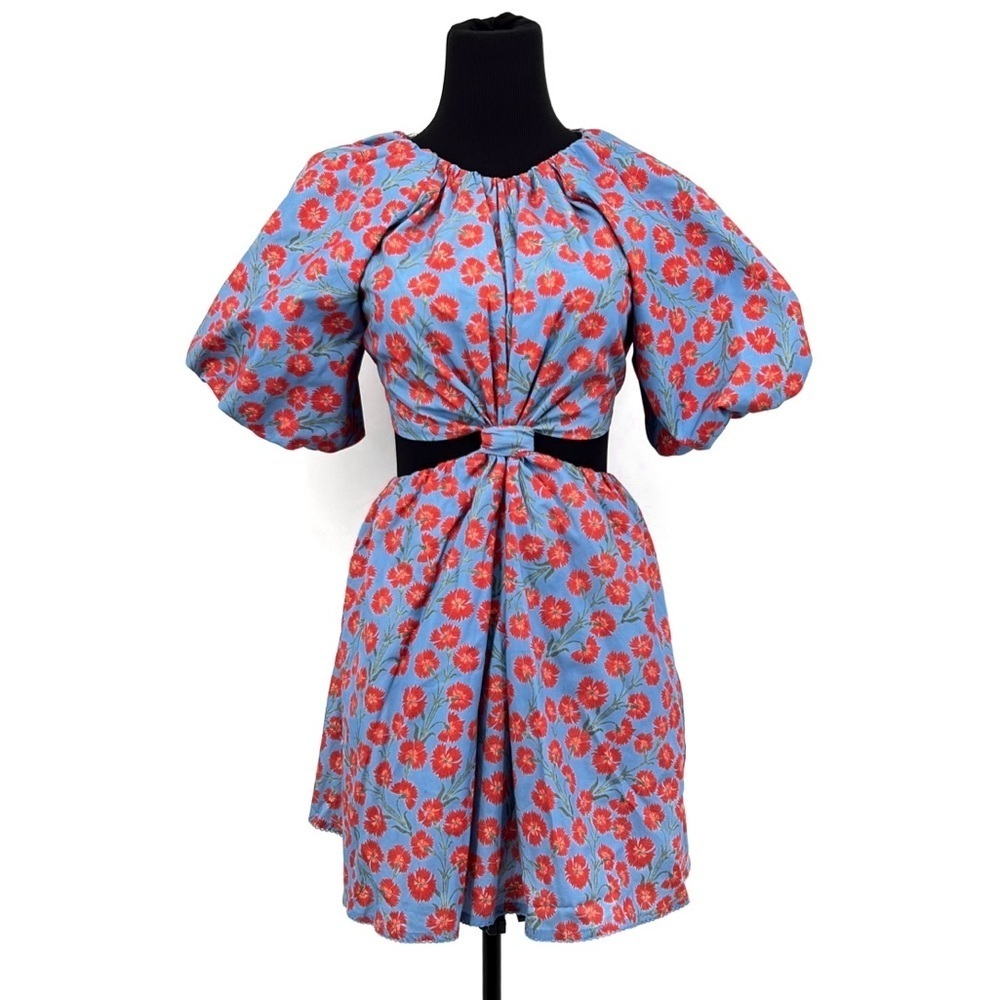Agua Bendita Red and Blue Floral Dress
Agua by Agua Bendita Cutout Dress
Small
